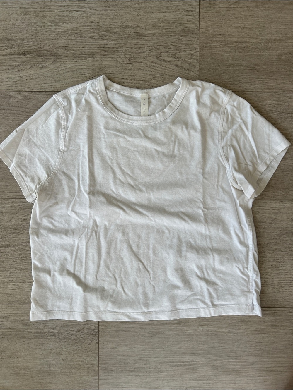 lululemon athletica White Short Sleeve Tee